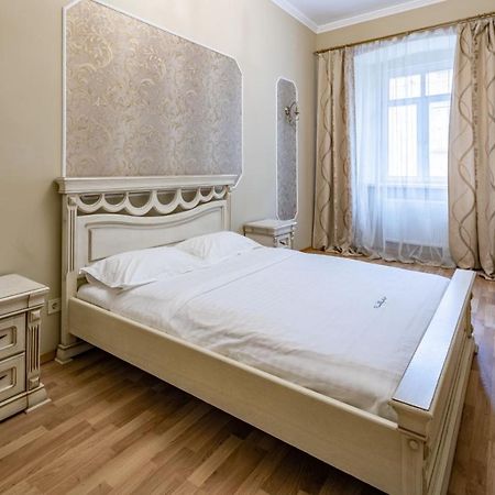 Romari Сербська 9 Appartement Lviv Buitenkant foto